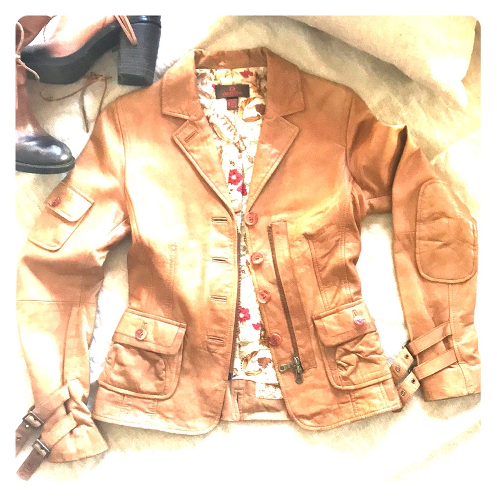 Butter Soft Detailed Danier Leather Jacket
